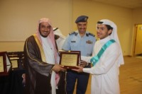 ثانوية الأمير سلطان بن عبدالعزيز تحتفل بتخرج طلابها بحضور الدكتور زيد الجليفي