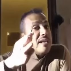 بالفيديو.. إدارة مطار جدة تعفي 5 موظفين تسببوا في واقعة “موقف الطائرة”
