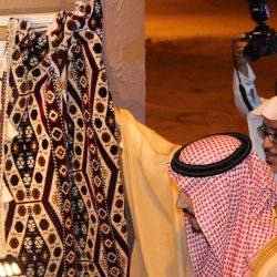 أمير منطقة الرياض يفتتح المركز الاجتماعي والحضاري بـ #اليمامة ويرعى عدد من الإتفاقيات للجنة تنمية اليمامة