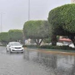 بالفيديو.. هطول أمطار غزيرة على المصلين في الحرم المكي الشريف