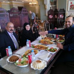 مواطن يكشف قصة مشاركته المصري محمد صلاح الإفطار في رمضان لمدة 3 أيام دون أن يعرفه