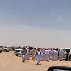 بالصور.. بلدية محافظة الخرج تصادر و تغلق مخزن للمواد الغذائية داخل سكن للعمالة