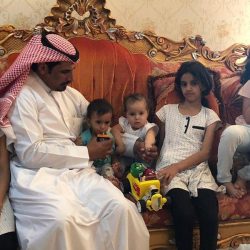 صور من زيارات خادم الحرمين الشريفين لأخيه الأمير الراحل بندر بن عبدالعزيز