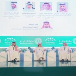 الشيخ “السديس” يناقش مع مسؤولي أمن الحج الاستعدادات لموسم العمرة