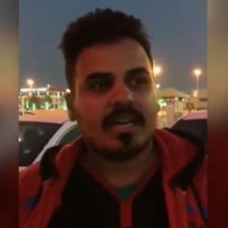 شاهد.. ممرضات سعوديات يتدخلن لإنقاذ شاب أصيب بحادث مروري في خميس مشيط