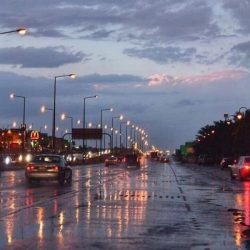 “المرور” يُعيد فتح طريق الهدا بعد إغلاقه احترازياً لتقلب الأحوال الجوية
