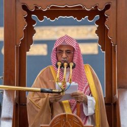وزير الشؤون الإسلامية يزور جامع الملك فهد في سراييفو ويوجه بفرشه بالسجاد الفاخر