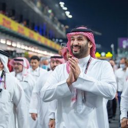بالفيديو.. ولي العهد يصل إلى حلبة سباق جائزة السعودية الكبرى “فورمولا 1”