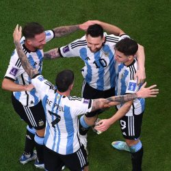 ميسي يفوز بجائزة رجل مباراة الأرجنتين وأستراليا في كأس العالم