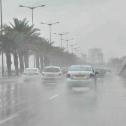 طقس اليوم.. استمرار الأمطار والسيول على أجزاء من الرياض ومكة والشرقية