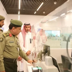 الأمير خالد بن سلمان يدشن جامعة الدفاع