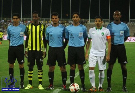 النصر يحث كارينيو على حسم قراره «التدريبي» قبل نهاية الموسم