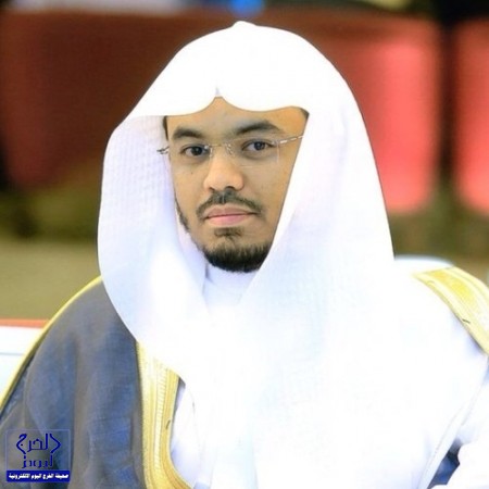 سلطان بن سلمان بن عبد العزيز يتفقد الوحدات السكنية في أبهاء و يلتقي النزلاء