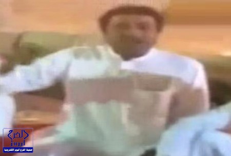 بالفيديو.. “غزلان” طفلة لم تأكل منذ 5 سنوات: “بابا عبد الله عالجني”