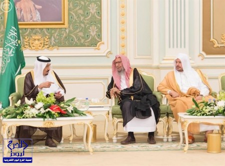 “إعلان الرياض” يطالب بقوة عسكرية عربية أممية لليمن.. ومنطقة آمنة للحكومة الشرعية