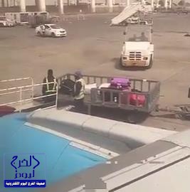 بالفيديو.. يوسف الثنيان يلقن رجل أعمال كوريًا الشهادتين في الرياض