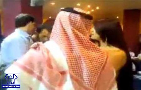 شاهد: مسن سعودي يتحدث عن التسامح وعفو الله ورحمته يثير دهشة رواد مواقع التواصل الاجتماعي