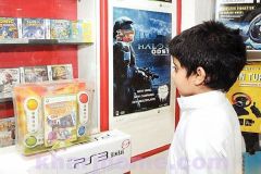 400 دولار سنوياً ينفقها الطفل السعودي على ألعاب الفيديو.. حقائق صادمة عن إدمان البلاي ستيشن