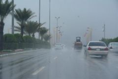 مختص بالطقس: منخفض جوي في طريقه للمملكة محمَّلاً بالأمطار الغزيرة