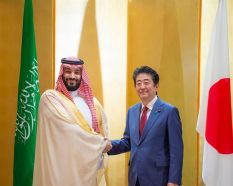 ولي العهد خلال لقائه رئيس الوزراء الياباني: اليابان دولة عزيزة على قلوب كل السعوديين
