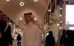 بالفيديو.. الجبير يزور “الرياض بوليفارد” ويلتقط “سيلفي” مع المواطنين