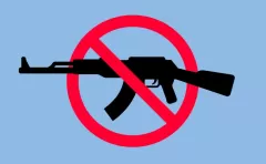 “يوتيوب” تحظر مقاطع الأسلحة النارية على الأطفال