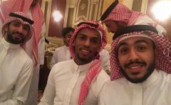 بالفيديو .. “كهربا” يرتدي الزي السعودي في زواج ماهر بقشان