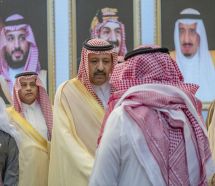 بالفيديو والصور.. أمير الباحة يستقبل المعزين في وفاة الأمير طلال بن سعود