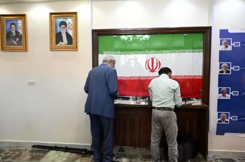 انطلاق الاقتراع بانتخابات الرئاسة الإيرانية