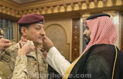 بالفيديو والصور.. ولي ولي العهد يقلد قائد القوات البرية رتبته الجديدة