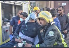 حائل: موقف بطولي لأحد رجال الدفاع المدني ينقذ طفلاً من الاختناق بحريق
