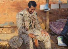 قصة ضابط من الحد الجنوبي.. هزم المليشيات الحوثية في 24 معركة وبترت ذراعه اليسرى