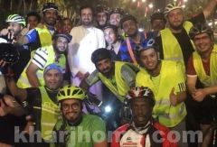 وزير الصحة “يتمشى” على الواجهة البحرية الجديدة في جدة ويفاجئ مجموعة من الدرّاجين