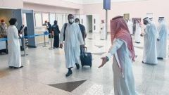 بالصور.. وصول الدفعة الأولى من حجاج بيت الله الحرام إلى مطار جدة