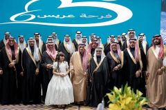 أميرُ الرياض يرعى حفلَ زواج 100 من أبناء جمعية “إنسان”