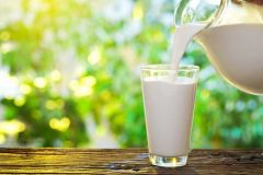 خبراء تغذية: الإفراط في تناول مشتقات الحليب يهدد بهذه السرطانات