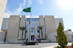 السفارة في عَمّان تدعو رعاياها للالتزام بأمر الدفاع الصادر عن الحكومة الأردنية