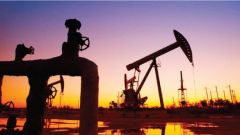 ارتفاع أسعار النفط بعد تعهد المملكة بخفض الإنتاج