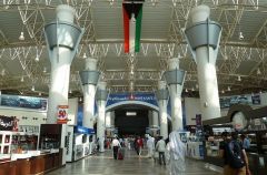 “الكويت” تفرض رسوماً جديدة على القادمين والمغادرين عبر المطار