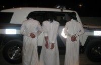 دوريات الرياض تضبط سارقي إطارات سيارات حي النخيل