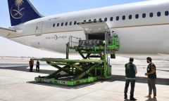 تحمل 2000 اسطوانة.. مغادرة طائرة تحمل الدفعة الأولى من الأكسجين إلى تونس
