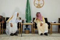 الأمير عبدالرحمن بن ناصر يتلقى التعازي في وفاة سلطان الخير