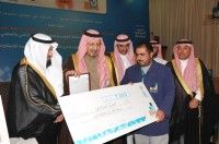 الامير عبدالرحمن بن ناصر يكرم الفائزين بجوائز مسابقة الابتكارات