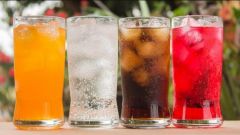 “الزكاة والدخل” توضح المشروبات والعصائر غير الخاضعة للضريبة الانتقائية