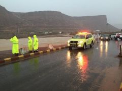 “الدفاع المدني” يحذر من احتمال هطول أمطار رعدية تؤدي لجريان السيول في عدد من المناطق