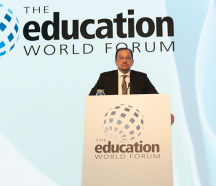 بالصور.. آل الشيخ: أهداف رؤية 2030 أسهمت في تعزيز التعليم وإعداد أجيال المستقبل مهارياً ومعرفياً