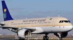 هبوط طائرة سعودية اضطراريا بمطار القاهرة بسبب سيدة سورية