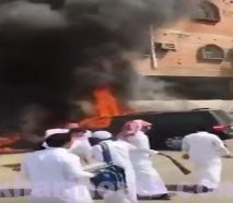 بالفيديو.. حرق سيارة مدير إحدى المدارس بجدة