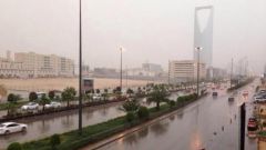 الإنذار المبكر: رياح مثيرة للأتربة وأمطار رعدية على الرياض اليوم تستمر حتى الغد
