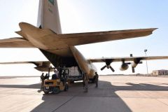 قوات التحالف تعلن تشغيل مطار الغيظة اليمني بالمهرة